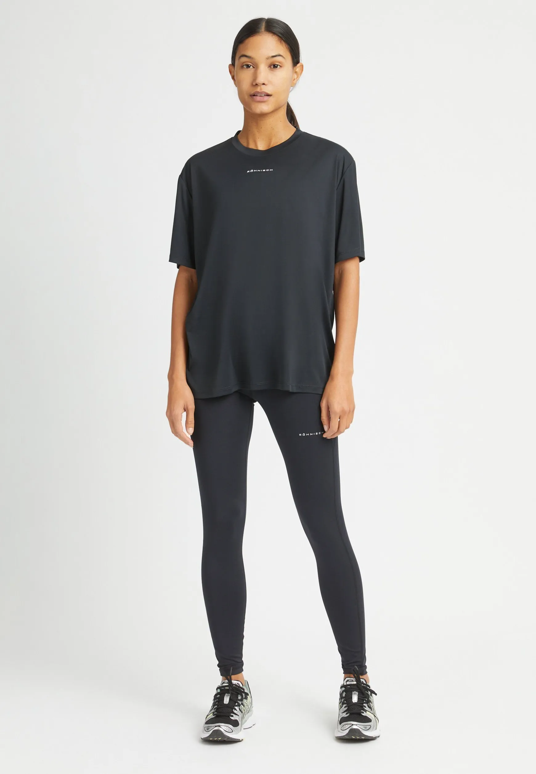 Court Loose Tee, Black