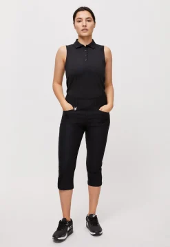 Embrace Capri, Black