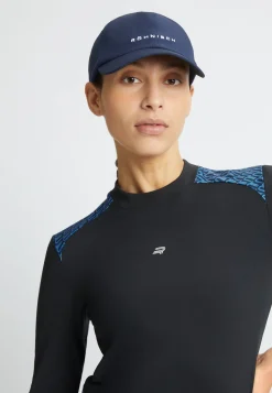 Eyra Brushed LS Top, Black